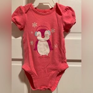 The Children’s Place baby girl’s pinky penguin bodysuits. Size 6-9 months
